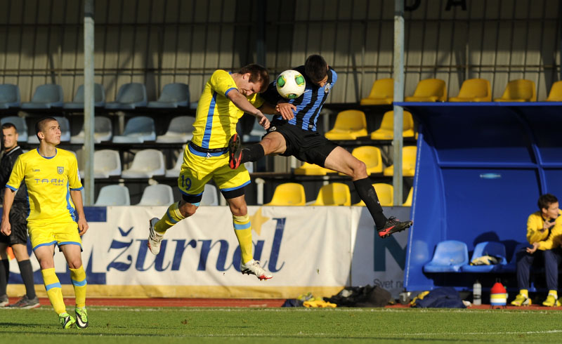 05_skok_lo16112013.jpg