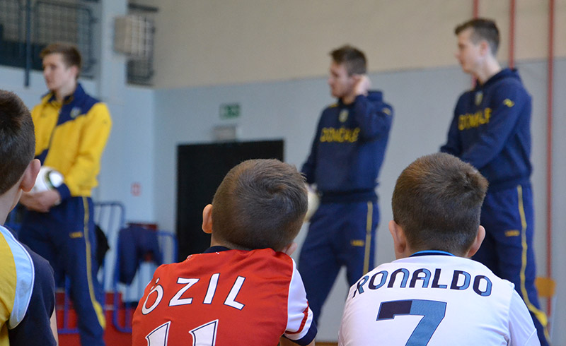 Özil in Ronaldo