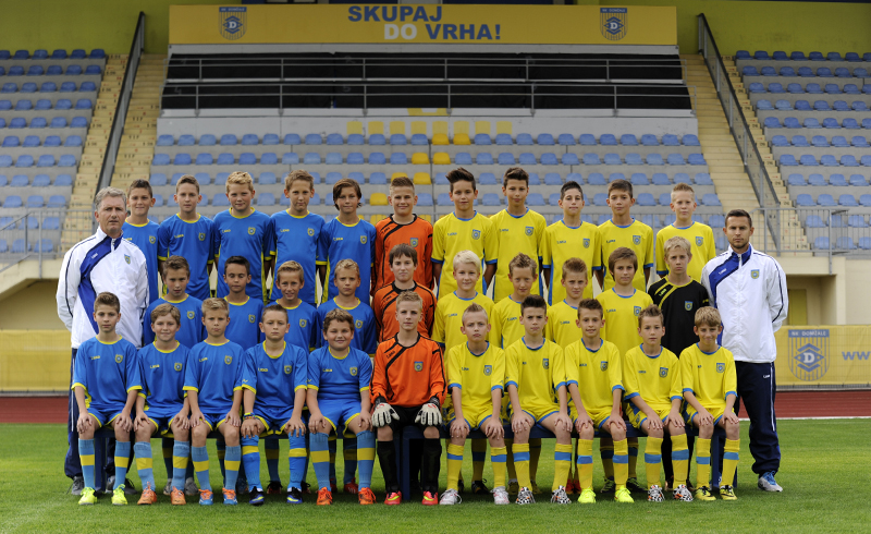 U12