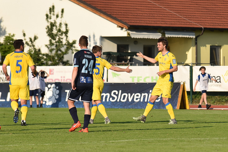 25 zuzek go20170517