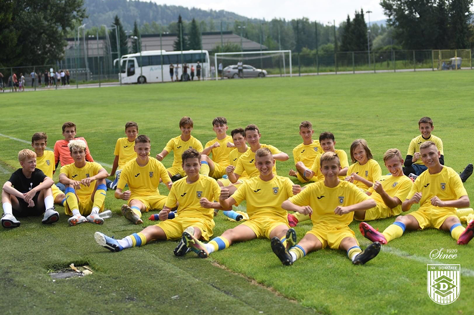U15porocilojesenice