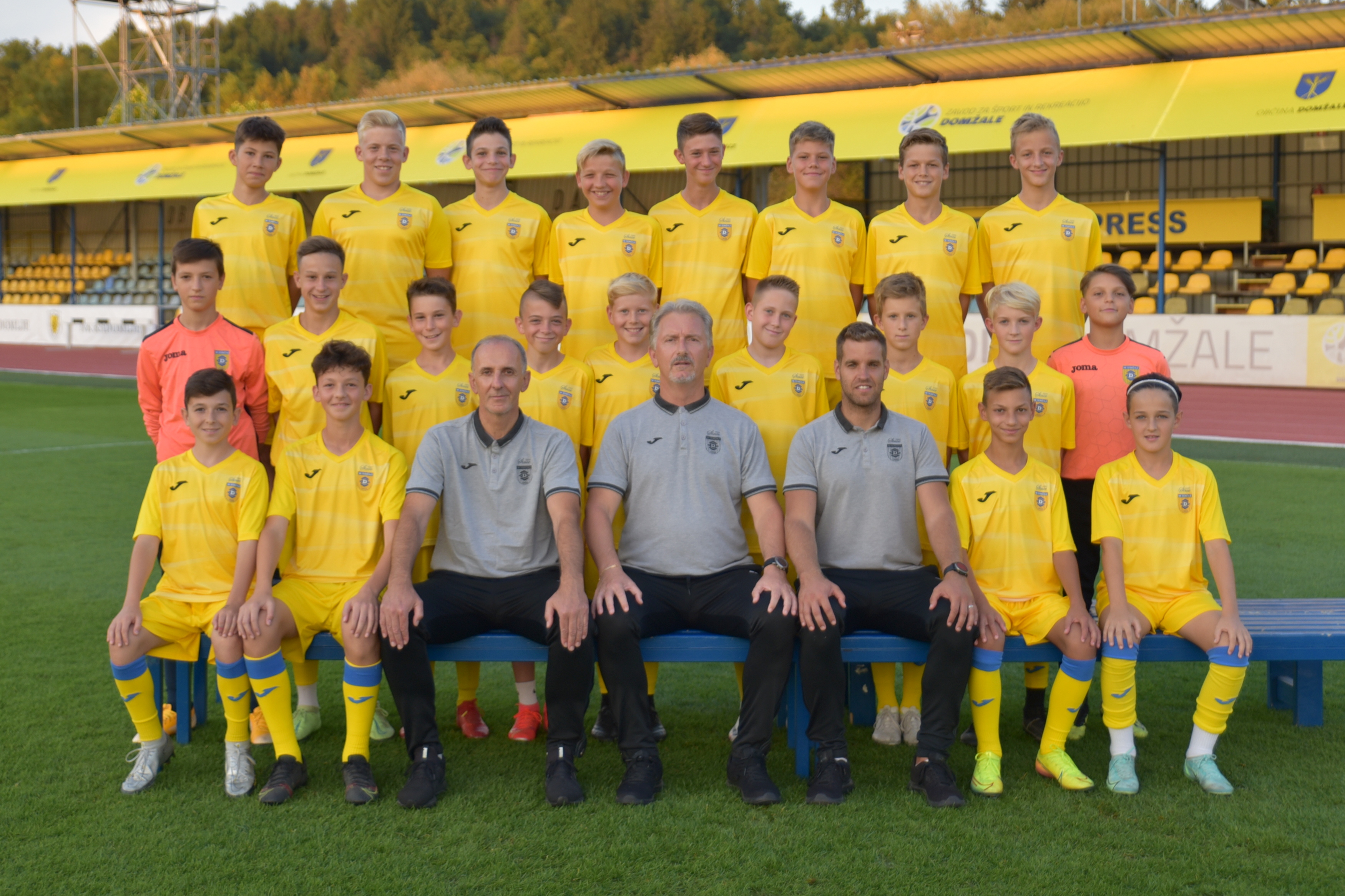 U13